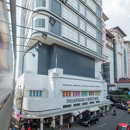 Super Oyo Collection O Hotel Pasar Baru Heritage Bandung Exterior photo