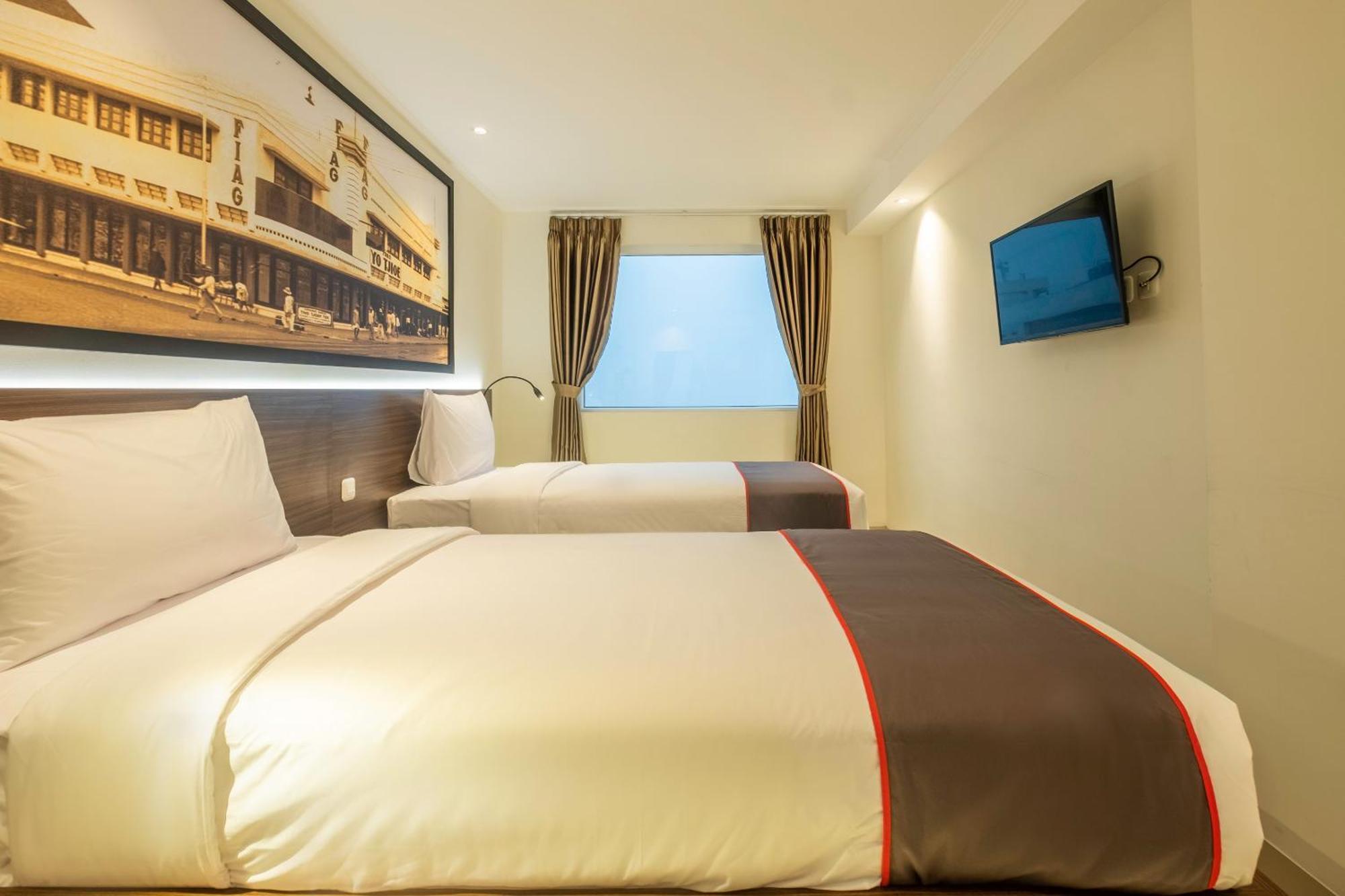 Super Oyo Collection O Hotel Pasar Baru Heritage Bandung Exterior photo